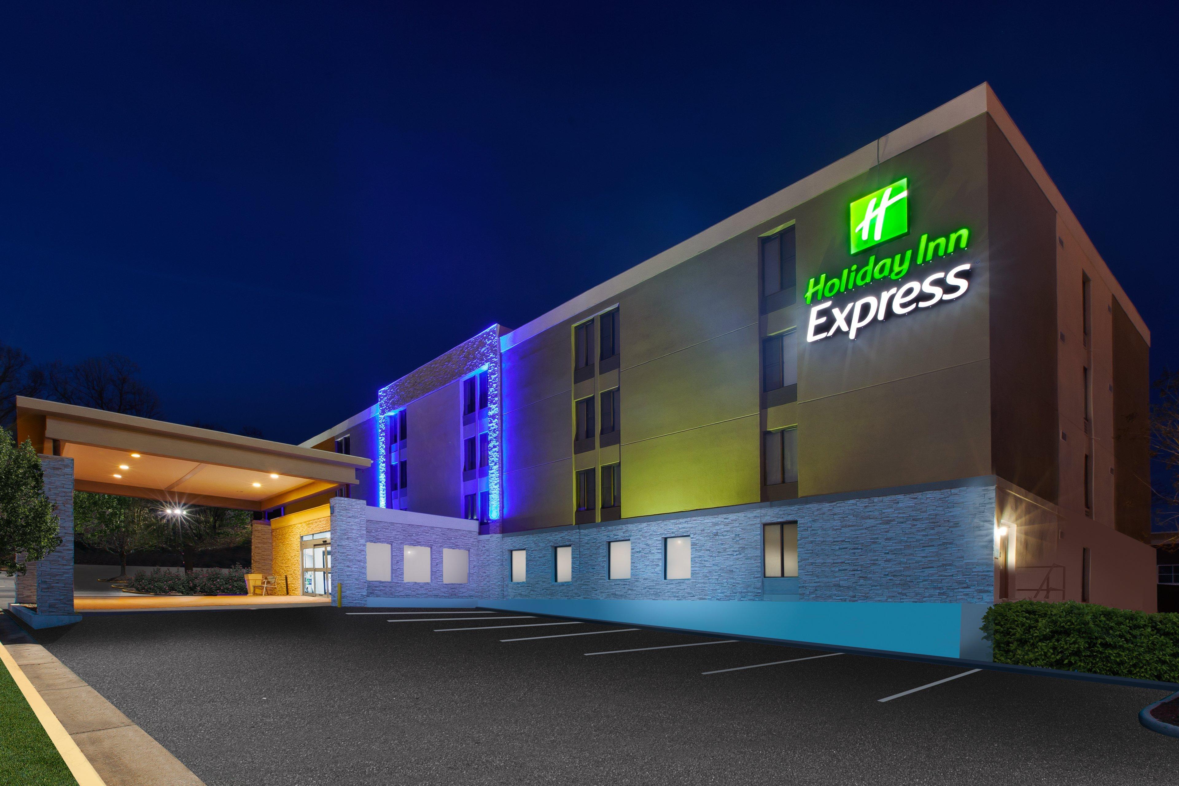 Holiday Inn Express Fairfax-Arlington Boulevard By Ihg Exterior foto